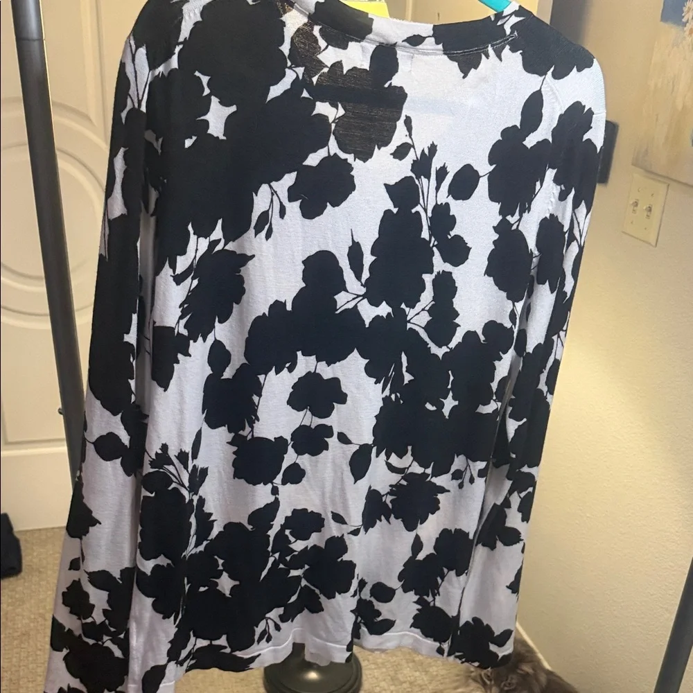 White Stag Black Floral Cardigan - Picture 4 of 4